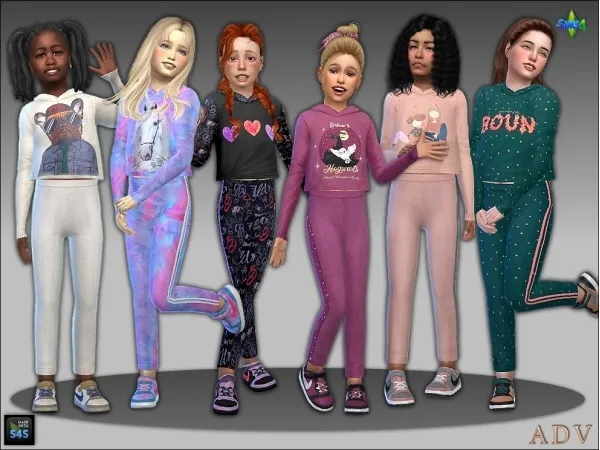 Mix Jogging suits and shoes for girls - The Sims 4 Custom Content